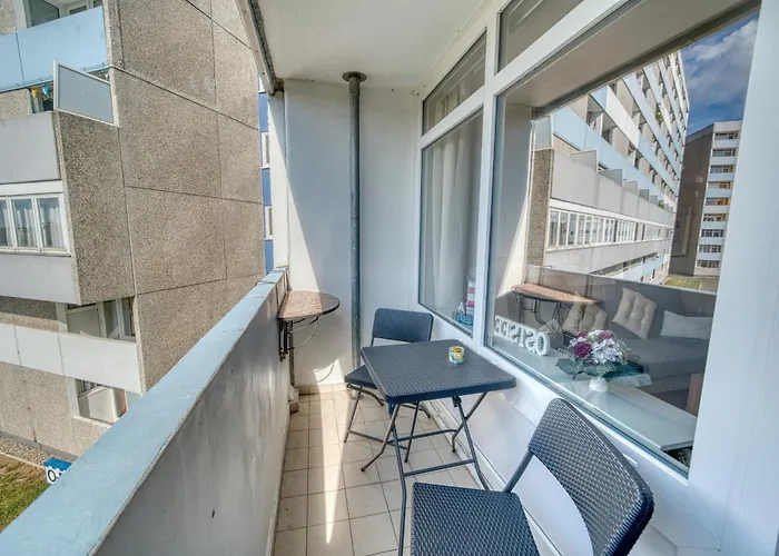 - Haus P, App 0p0202 *
